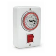 שעון לדוד 24 שעות + מפסק מעל הטיח דילאור